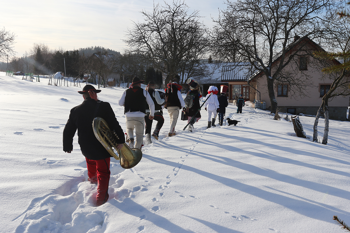 Szlachcice idą&nbsp;! – Kolędnicza forma z&nbsp;Żywiecczyzny