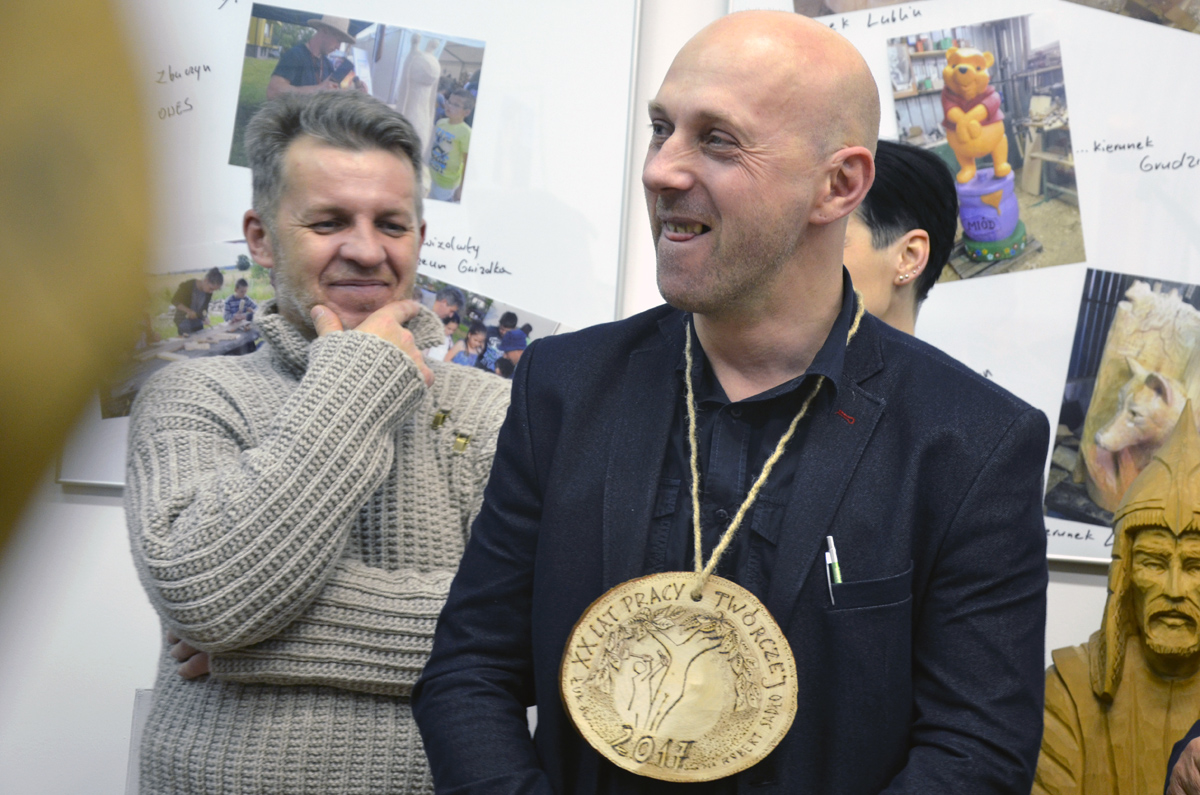 Rzeźbiarz Robert Sadło świętował 20-lecie pracy artystycznej