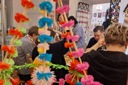 Spotkania z ekspertami i twórcami ludowymi. Materiały edukacyjne Spotkania z ekspertami i twórcami ludowymi. Materiały edukacyjne